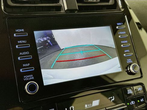 Used 2020 Toyota Prius LE FWD image 26