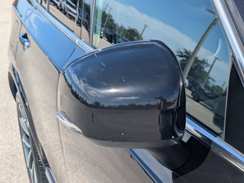 Used 2017 Volvo XC90 T6 Momentum w/ Vision Package image 12