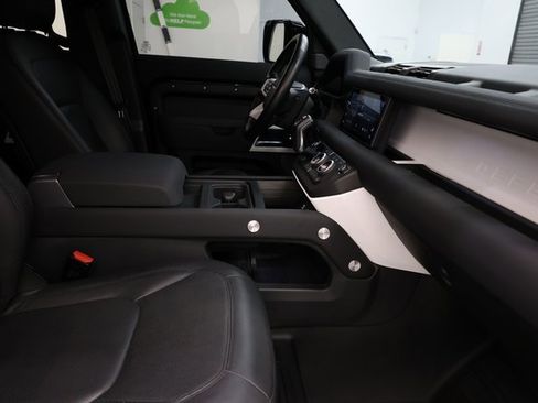Used 2023 Land Rover Defender 110 SE image 77
