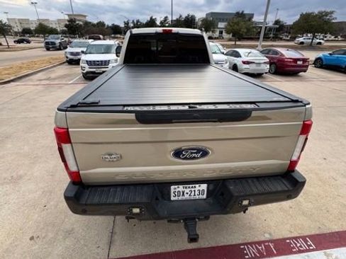Used 2017 Ford F350 King Ranch w/ King Ranch Ultimate Package AWD/4WD image 3
