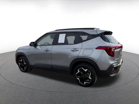 Used 2025 Kia Seltos S image 10