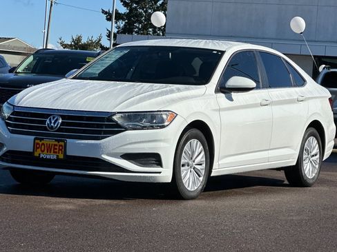 Used 2019 Volkswagen Jetta S image 8
