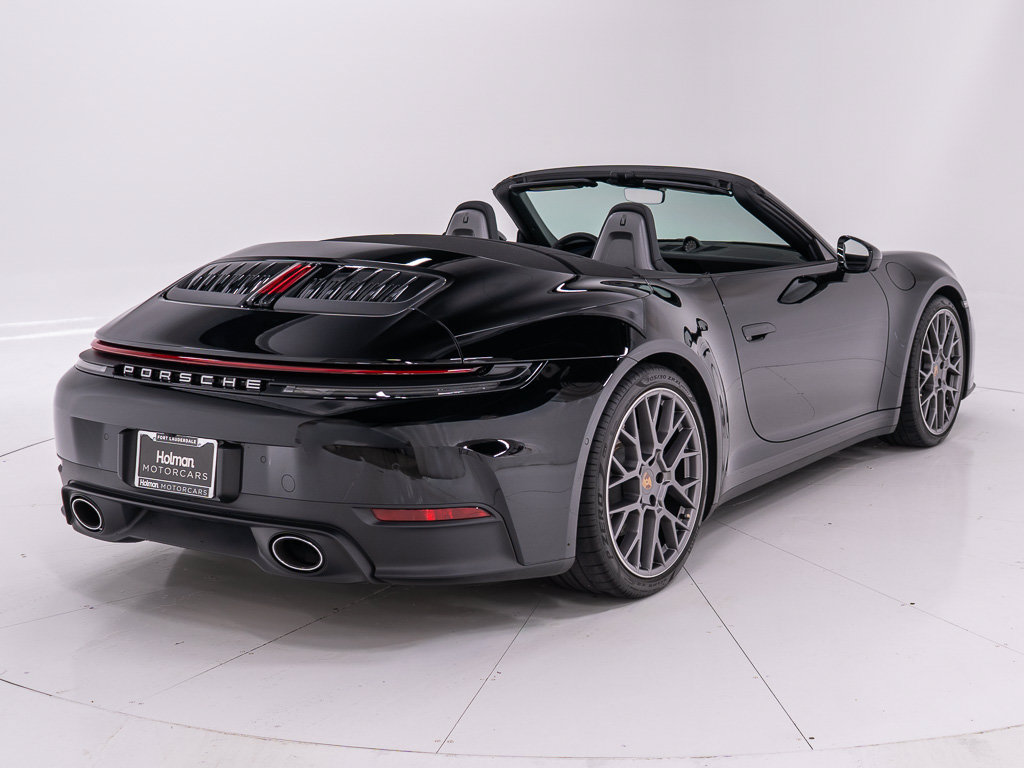Used 2025 Porsche 911 Carrera RWD image 5