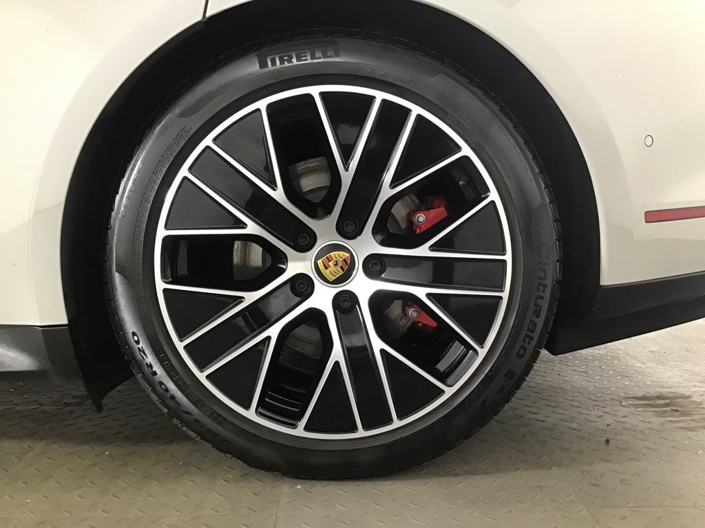 Certified 2024 Porsche Taycan GTS AWD/4WD image 12