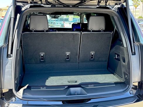 Used 2025 Cadillac Escalade Sport Platinum image 26
