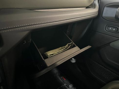 Used 2024 Jeep Wrangler High Altitude image 33