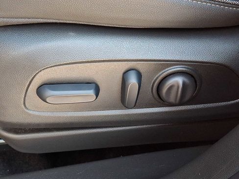 Used 2025 Buick Encore GX Preferred w/ Comfort Package AWD/4WD image 14