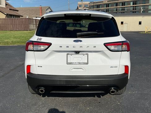 Used 2022 Ford Escape SE w/ SE Sport Appearance Package AWD/4WD image 5