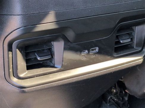 Certified 2022 Chevrolet Silverado 1500 LT Trail Boss w/ Convenience Package II image 20