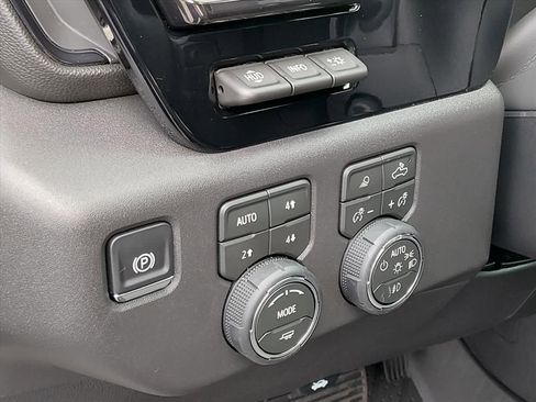 New 2026 Chevrolet Silverado 1500 ZR2 AWD/4WD image 15
