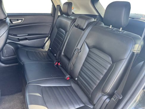 Used 2022 Ford Edge SEL w/ Convenience Package AWD/4WD image 13