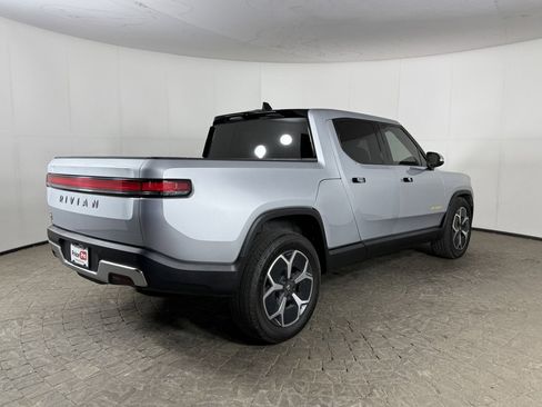 Used 2023 Rivian R1T Adventure image 8