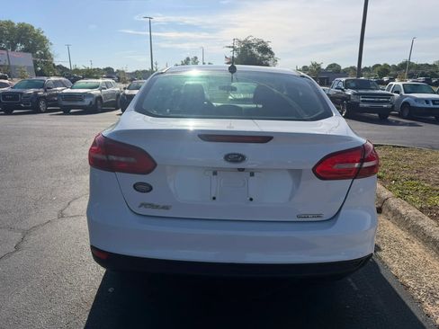 Used 2015 Ford Focus S FWD image 6