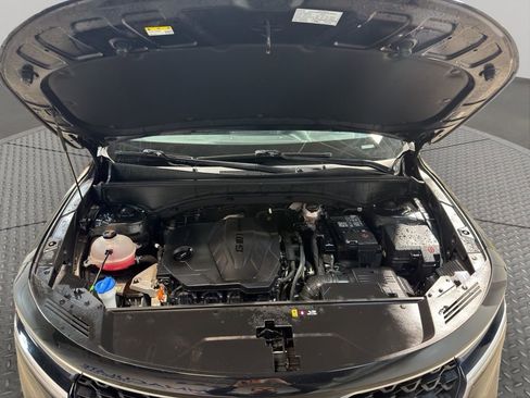 Used 2023 Kia Sorento LX image 27