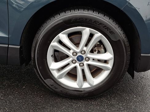 Used 2019 Ford Edge SEL w/ Equipment Group 201A image 8