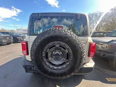 Used 2025 Ford Bronco 2-Door w/ Sasquatch Package AWD/4WD image 6