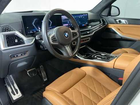 Certified 2024 BMW X7 xDrive40i w/ M Sport Package AWD/4WD image 21