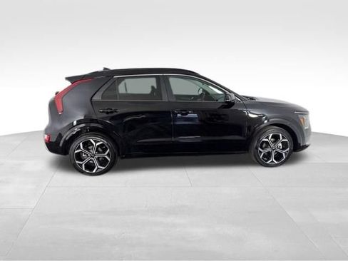 Certified 2025 Kia Niro EX Touring FWD image 10