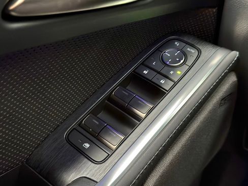 Used 2024 Lexus GX 550 image 23