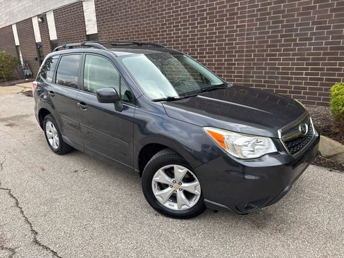 Used 2014 Subaru Forester 2.5i Premium w/ All-Weather Package image 37