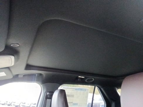 New 2026 Ford Explorer Platinum image 14