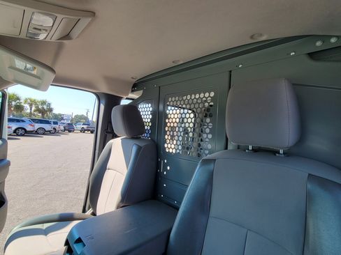 Used 2015 Nissan NV 2500 SV w/ Side & Curtain Airbag Package image 26