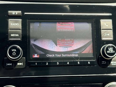 Used 2017 Honda CR-V LX image 32