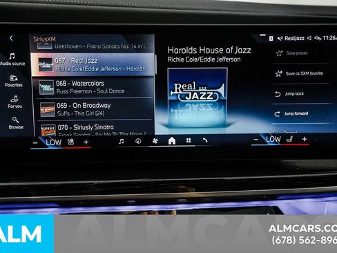 Used 2026 BMW 740i w/ Premium Package RWD image 37