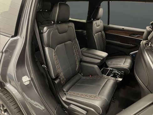 Used 2025 Jeep Grand Cherokee L Summit image 35