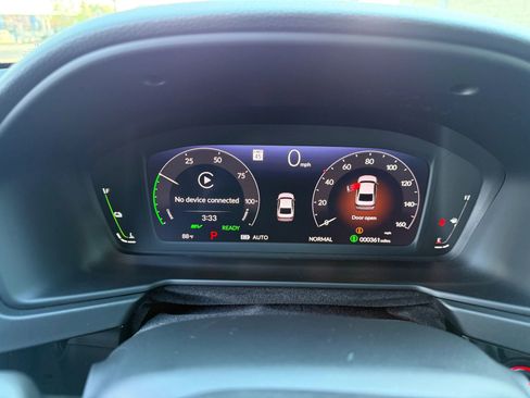 Used 2025 Honda Accord Sport image 13