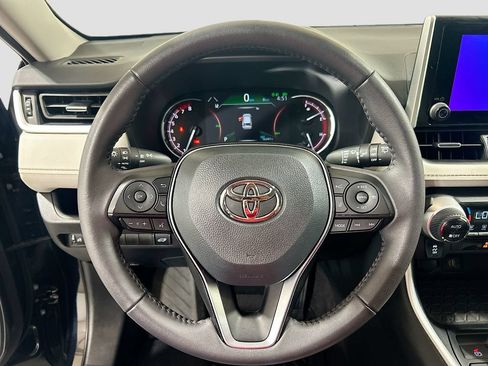 Used 2025 Toyota RAV4 XLE Premium FWD image 9