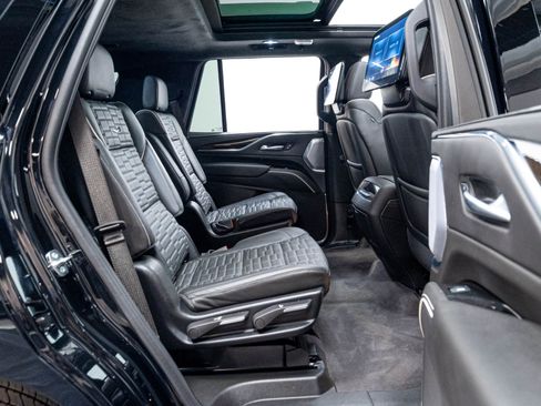 Used 2024 Cadillac Escalade Sport Platinum AWD/4WD image 28