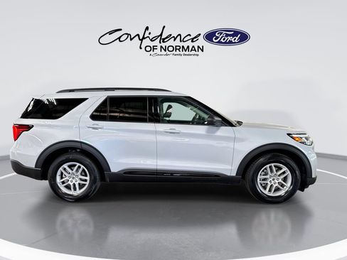 New 2026 Ford Explorer Active w/ Active Comfort Package RWD image 10