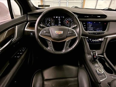 Used 2020 Cadillac XT5 Premium Luxury w/ Platinum Package AWD/4WD image 5