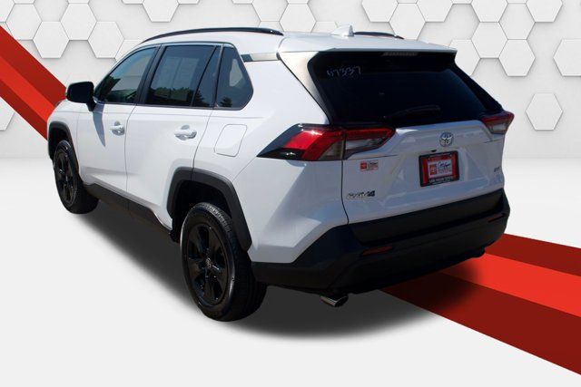 Used 2025 Toyota RAV4 XLE FWD image 3