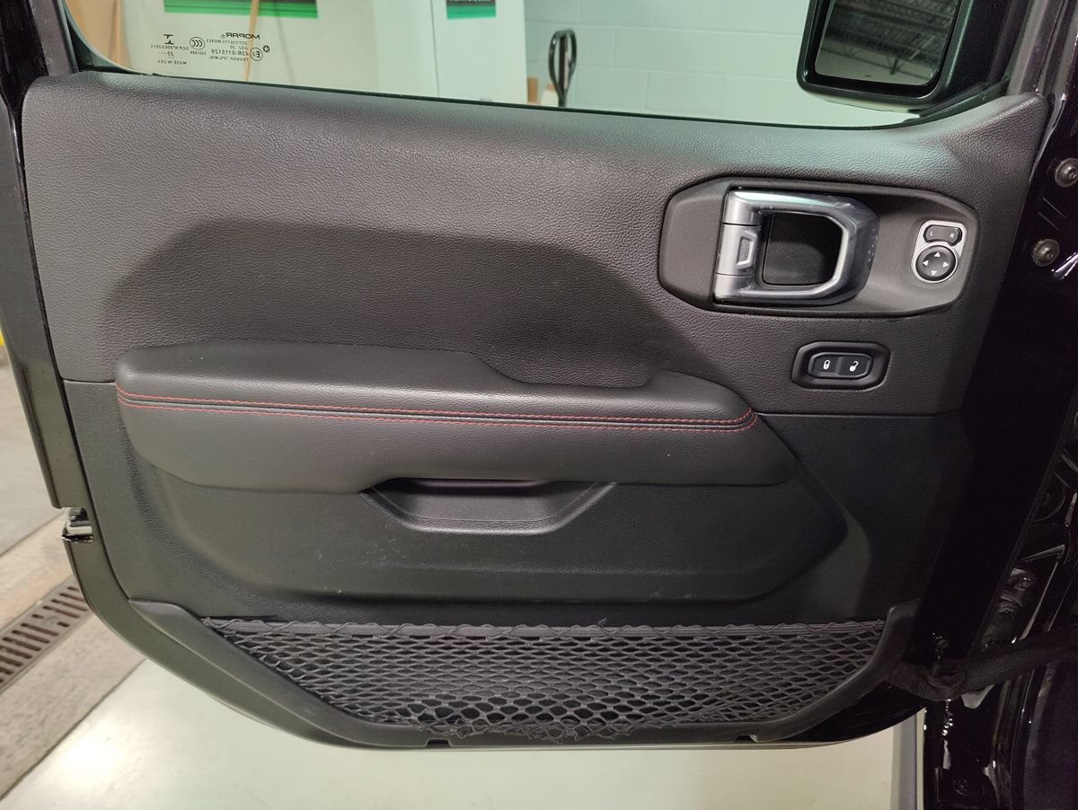 Used 2021 Jeep Wrangler Unlimited Rubicon AWD/4WD image 23