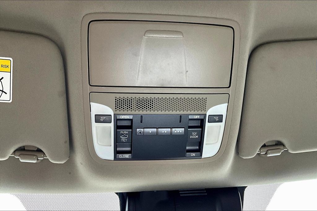 Used 2019 Acura MDX FWD image 16