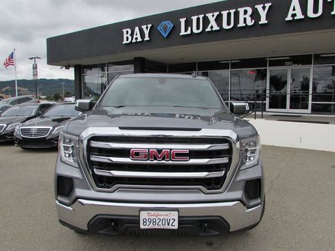 Used 2019 GMC Sierra 1500 SLE w/ SLE Value Package AWD/4WD image 3