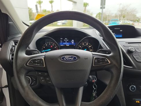 Used 2017 Ford Escape S image 16