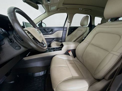 Used 2021 Lincoln Corsair Reserve image 23