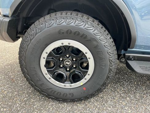 New 2025 Ford Bronco Badlands w/ Sasquatch Package image 23