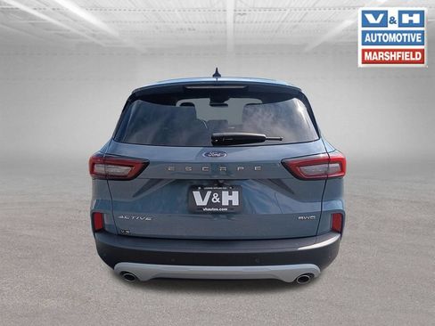Used 2024 Ford Escape Active AWD/4WD image 3