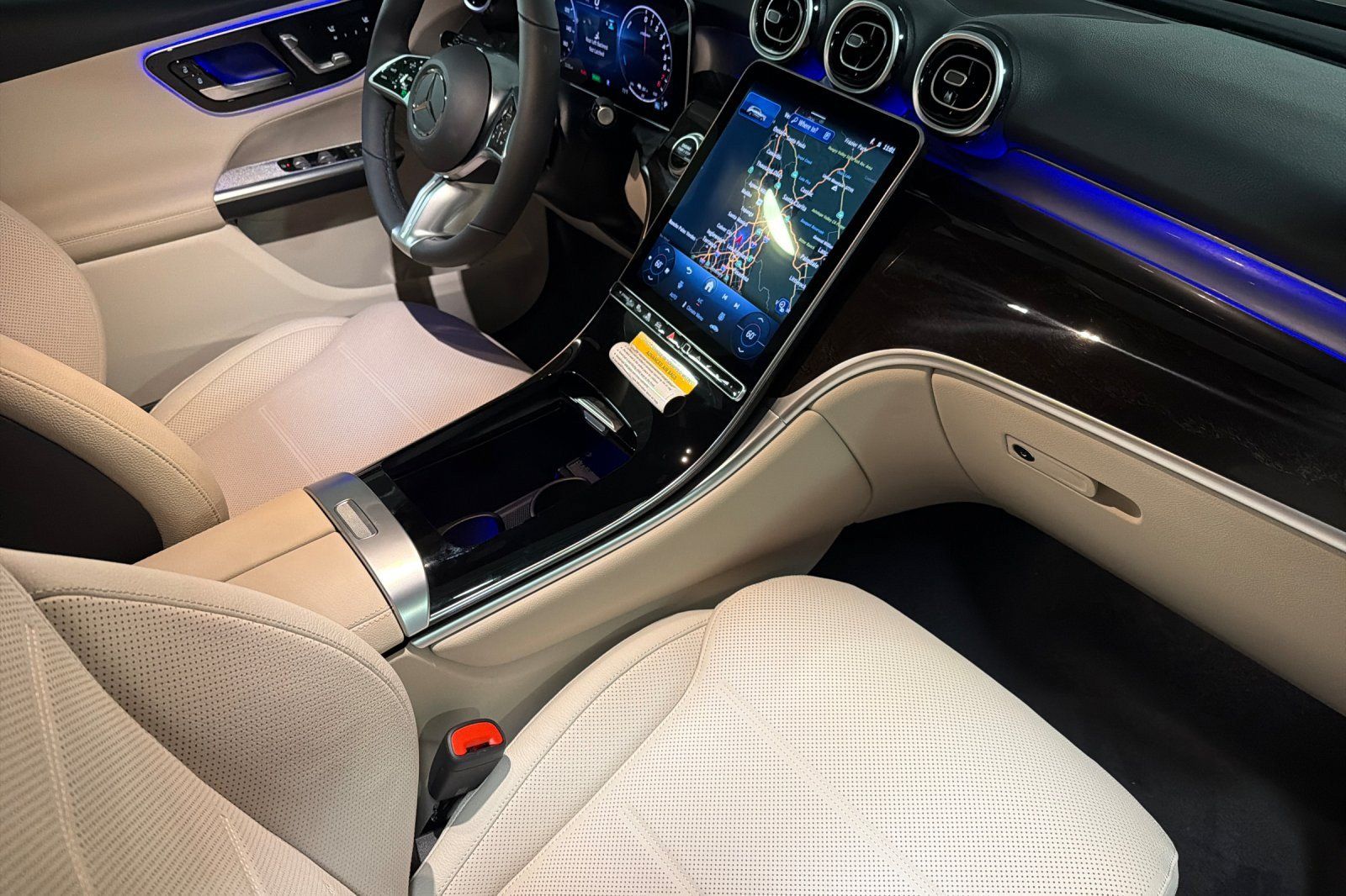 New 2026 Mercedes-Benz GLC 350e 4MATIC image 15