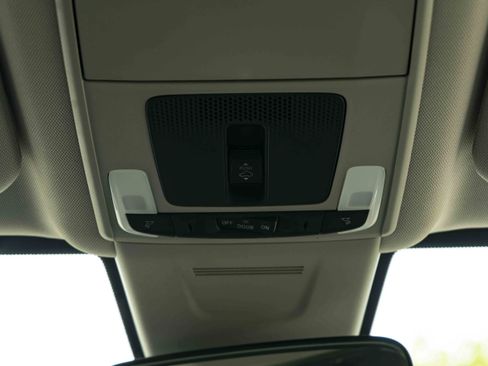Used 2025 Honda CR-V EX image 35