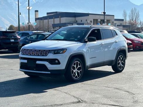 Used 2024 Jeep Compass Limited AWD/4WD image 9