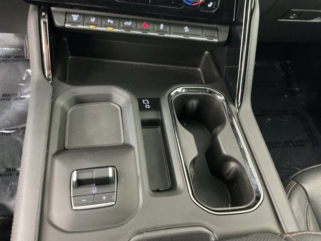 Used 2025 GMC Sierra 3500 AT4 w/ AT4 Premium Plus Package AWD/4WD image 22