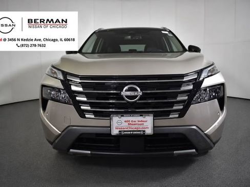 Certified 2025 Nissan Rogue SL w/ SL Premium Package AWD/4WD image 2
