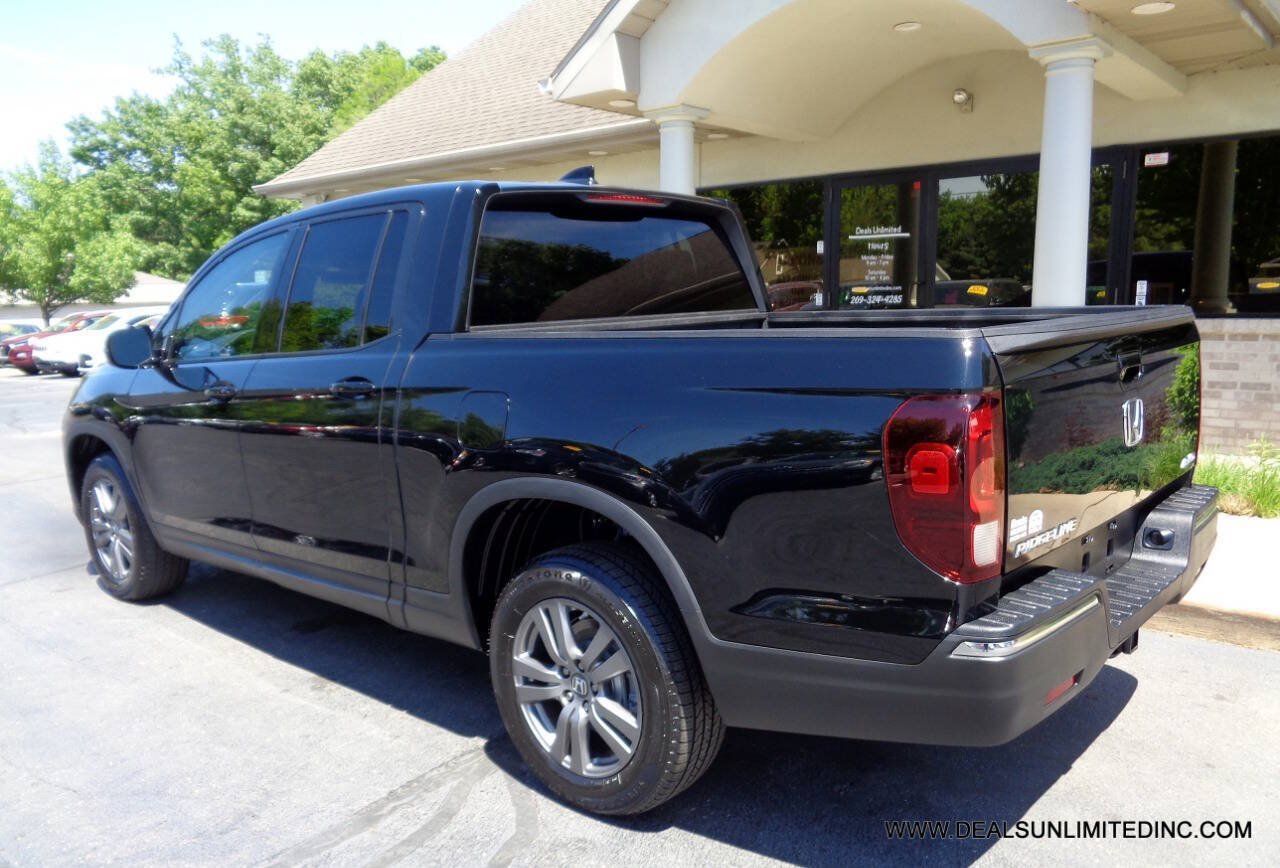 Used 2017 Honda Ridgeline Sport image 4