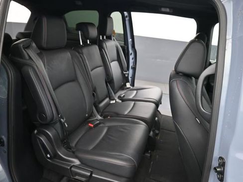 Used 2025 Honda Odyssey Sport-L image 8
