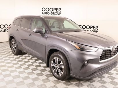 Used 2024 Toyota Highlander XLE